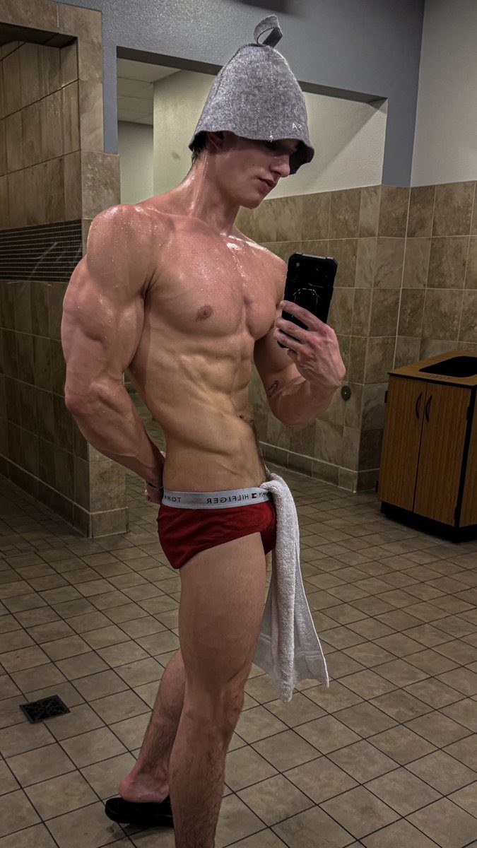 MasterGavi6kz's tweet photo. Fresh out of the sauna. I know you love seeing your Master dripping in sweat. 😈 DMs are open. 🤑🏧

Telegram ~ https://t.co/1YUPG3PaUe

#cashmaster #findom #faggot #poppers #cam #money #walletdrain #worldwide https://t.co/fVlKpSnhly