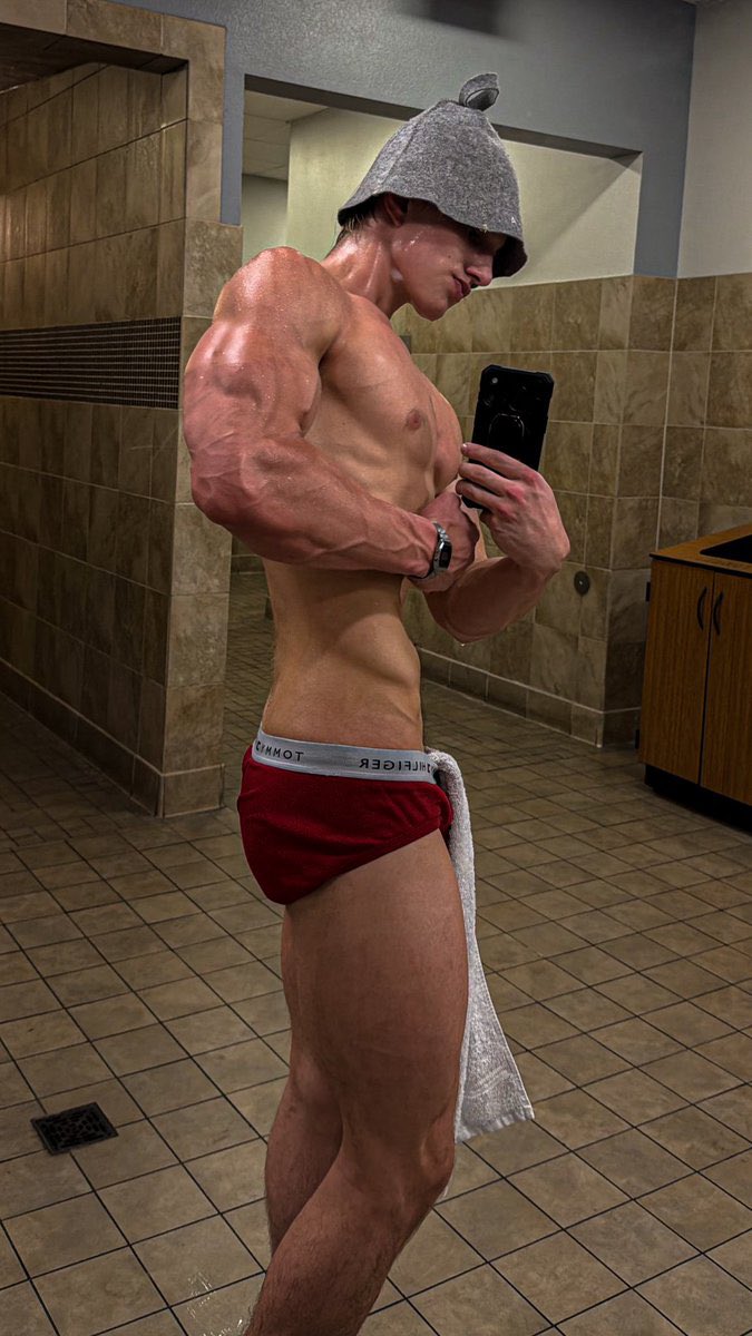 MasterGavi6kz's tweet photo. Fresh out of the sauna. I know you love seeing your Master dripping in sweat. 😈 DMs are open. 🤑🏧

Telegram ~ https://t.co/1YUPG3PaUe

#cashmaster #findom #faggot #poppers #cam #money #walletdrain #worldwide https://t.co/fVlKpSnhly