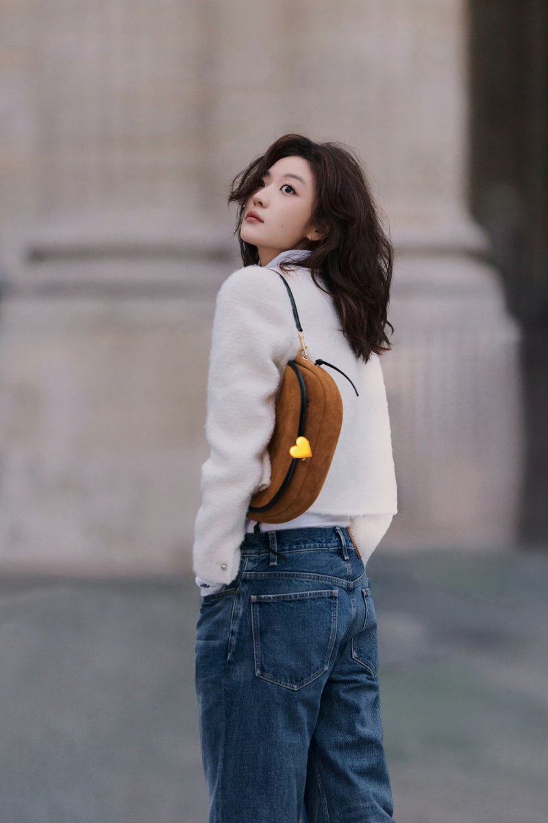 sunqiansource's tweet photo. 261006 孙千工作室 Weibo update 

#SunQian #孙千 #손천 
#CelineEte2027 https://t.co/yIu5Ih7lTE