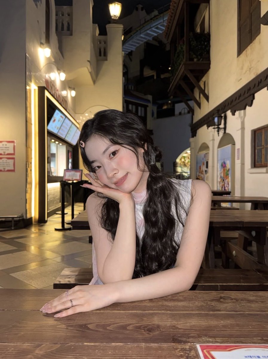 dubu7_ONCE's tweet photo. ダヒョンちゃんのふわふわツインテール❕
なんて可愛いの、、🥺🥺🥺💞

会いたいよ〜(><)

#DAHYUN #다현　＃ダヒョン https://t.co/9t17qIYviX