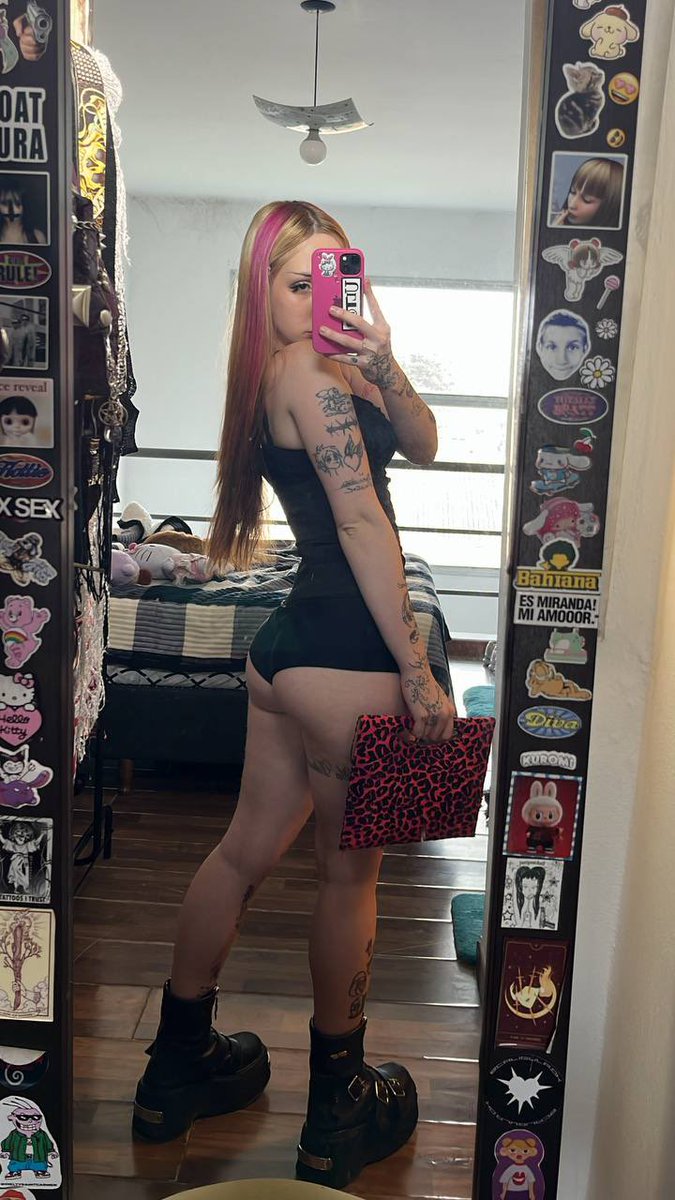 RiA_JaNe35's tweet photo. The bag stays idc https://t.co/b3PqwUioDF