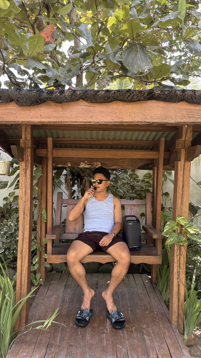 jayvee_caliwag's tweet photo. I never thought I'd end up being a smoker.
bohaiii nga naman, koya wil! https://t.co/sx0yHSItxq