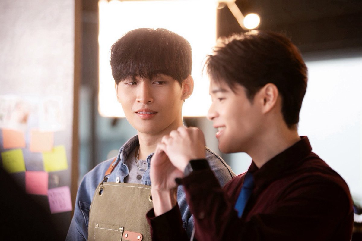 CupidsGhostTH's tweet photo. Q3 มองกันขนาดนี้ มีใจให้ชัวร์เลย! 👀

#CupidsGhostQ3
#CupidsGhost
#GMMTV https://t.co/99W6QkZzDa