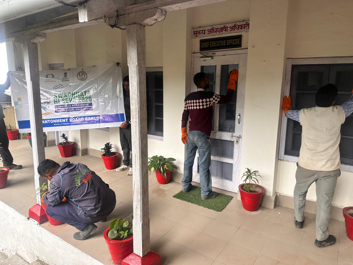 CBBakloh's tweet photo. 🧹 Cleanliness Drive organised at Cantonment Board Office & Hospital Premises, Bakloh.
Together for a cleaner, greener and healthier Bakloh! 🌿✨
#SHS2026 #SwachhataHiSeva2026 Swachh Bharat Urban Ministry of Housing and Urban Affairs @MoJSDDWS Ministry of Defence, India #nidem https://t.co/UelFLIiyWP