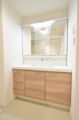 GoofeeHome's tweet photo. 【物件ポイント】 
🔹価格：4,099万円 
🔹3LDK 
🔹専有面積：89.17㎡ 
🔹バルコニー面積：24.91㎡ 
🔹2階部分 
🔹LDK約22.0帖 
🔹ウォークインクローゼットあり 
🔹オートロック 
🔹宅配ボックス 
🔹浴室暖房乾燥機 
🔹食洗機・浄水器付きシステムキッチン 
🔹追い焚き機能付き浴室 
🔹即時引渡し https://t.co/hZkI1JlX8m