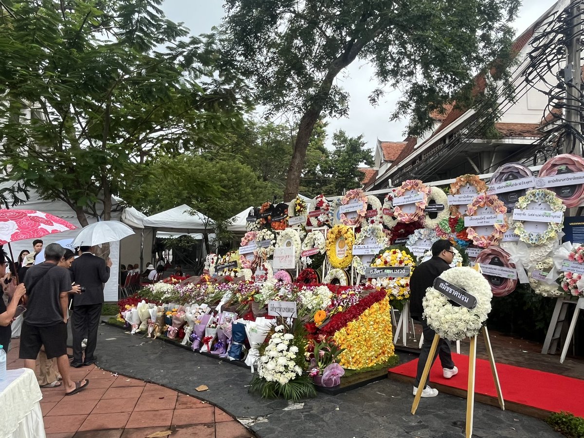 commonners's tweet photo. ป้ายข้อความในงานครบรอบ #50ปี6ตุลา

ณ มหาวิทยาลัยธรรมศาสตร์ ท่าพระจันทร์ 
วันที่ 6 ตุลาคม 2569 https://t.co/qHW560nkq9