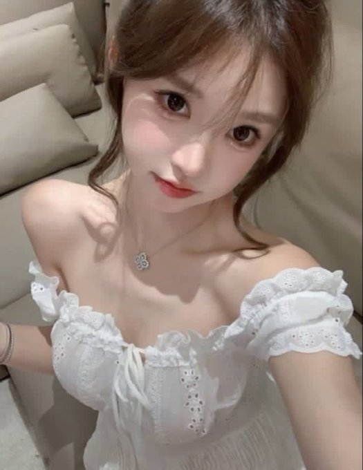 mAnzara20718356's tweet photo. 第一次玩x  
不知道发什么 🥹     
开脱！开脱！   
 上供！上供！
 Luo照 锐评一下 
真的是粉粉嫩嫩的！！ 
不许说我📷黑！ https://t.co/Aqj4UVTAjr