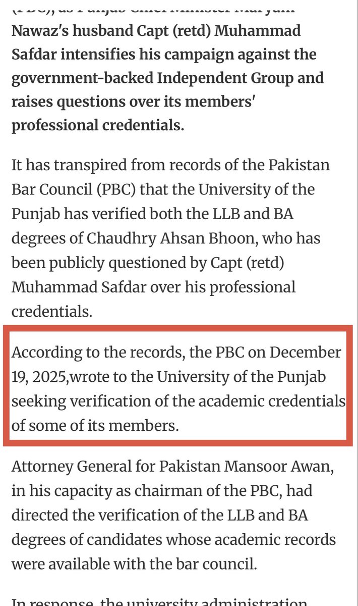 RShahzaddk's tweet photo. یہ اس حسنات ملک کی خبر ہے کہ پنجاب یونیورسٹی نے احسن بھون کی ڈگری کی تصدیق کر دی ہے خبر اس طرح دی گئی کہ جیسے ابھی ابھی پنجاب یونیورسٹی نے احسن بھون  کی  تصدیق کی ہے مگر یہ ایک مس لیڈننگ خبر ہے خبر پڑھیں تو تفصیل میں لکھا پچھلے سال کا ایک نوٹس ہے  یہ وہی ویریفیکیشن جس کا نوٹس چھاپہ گیا تھا جس میں نام اور سال کا فرق تھا اسی کئ بنیاد پر خبر چھاپی ہے یہ صرف ان کی ڈگری کی تصدیق نہی ہے ڈگری کی تصدیق کا فورم ایچ ای سی ہے یہ ویریفیکیشن یونیورسٹی نے بار کے کہنے پر یہ کی تھی کہ رجسٹریشن تھی جو ڈگری ملنے کی تصدیق نہی کہلاتی ہے ڈگری کا معاملہ آج بھی مشکوک ہے