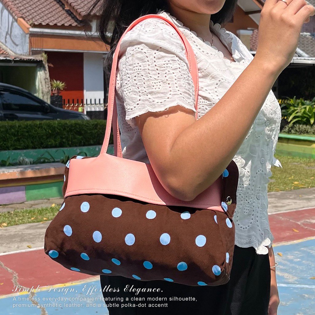 yappykitty's tweet photo. GAMAU GATEKEEP… TAS POLKADOT SEIMUT INI HARUS KALIAN LIAT 😭💖 https://t.co/7aeFVAp85p
