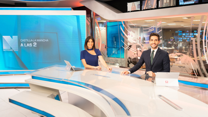 blvcom's tweet photo. 📺 @CMM_noticias A LAS 2 en @CMM_es registró 64.000 ESPECTADORES ÚNICOS (AA).

➡️ El informativo consiguió 38.000 espectadores de audiencia media y un 10,6% de cuota. 

#CMMNoticias #Audiencias📺📊 https://t.co/kvqNThmagU