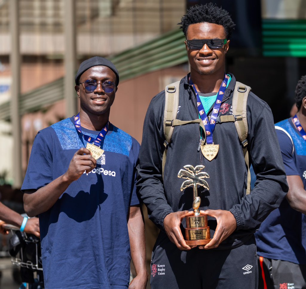 OfficialKRU's tweet photo. The Africa Champions are back Home🇰🇪🇰🇪🥳🥳 #Shujaa7s https://t.co/mmoC0wKhVD