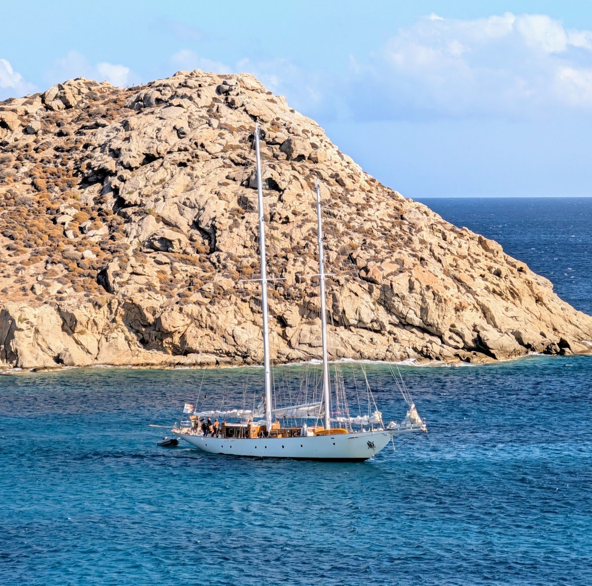 stackhodler's tweet photo. It's 2032

You wake up next to your beautiful wife

Quick dive into the Aegean before pulling a doppio from the La Marzocco 

The sun dries the salt water on your skin as you lay on the teak deck

You sip your espresso and you ask yourself... How did I get here?

What you do today in 2026 determines the answer

I always had big dreams.

I wanted to provide my family with a top class standard of living.

But I never wanted to work in an office.
I wanted control over my time.
I didn't want a boss.

And I wanted to be wealthy while I still had my peak health.

Many would call those unrealistic goals

And on the default path they definitely are.

But by setting those filters I quickly realized that the only way to make that happen was to 

- own equity in my work (be the founder)
- apply maximum leverage (code, posting online, etc.)
- focus on multi-bagger investments 

Ask and ye shall receive

Let yourself dream, create a vivid image of the life you want, and then ask if the path you're on gets you there

If not, switch to a path that gets you there

There's never been a better time to reinvent yourself

And there's never been more opportunity for those who seek it

Be grateful to past you for all the blessings you enjoy today

And be generous to future you by choosing a path that makes your time on this earth memorable

I'll be on that yacht 6 years from now.

Follow me and we'll do it together.

One asymmetric opportunity at a time.
