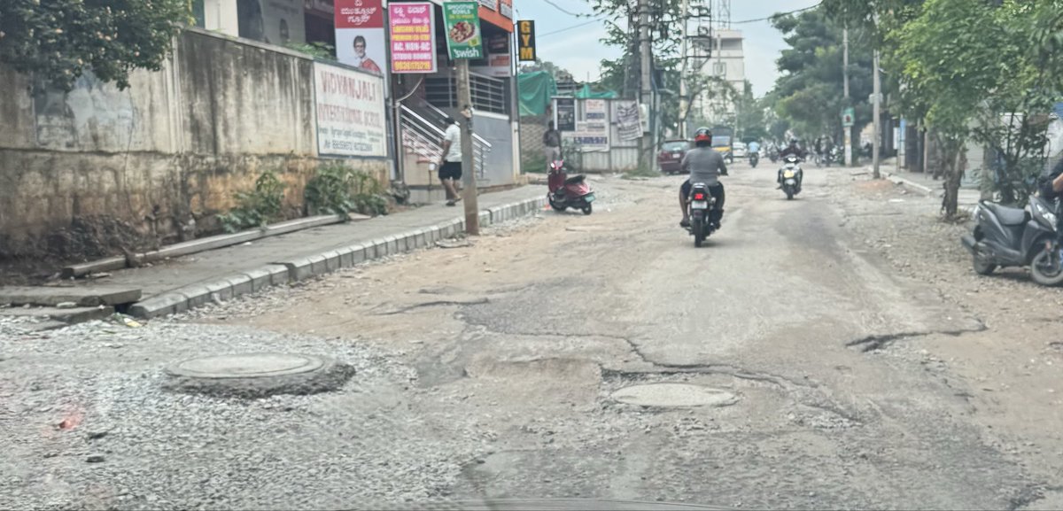 anandkrv's tweet photo. Many tickets have been raised and also reopened, 6 months have been passed in this dust and stone area road. simply system side they close without giving quality work.

We are approaching you through social, hoping something could be better. https://t.co/y7zvjA2s83