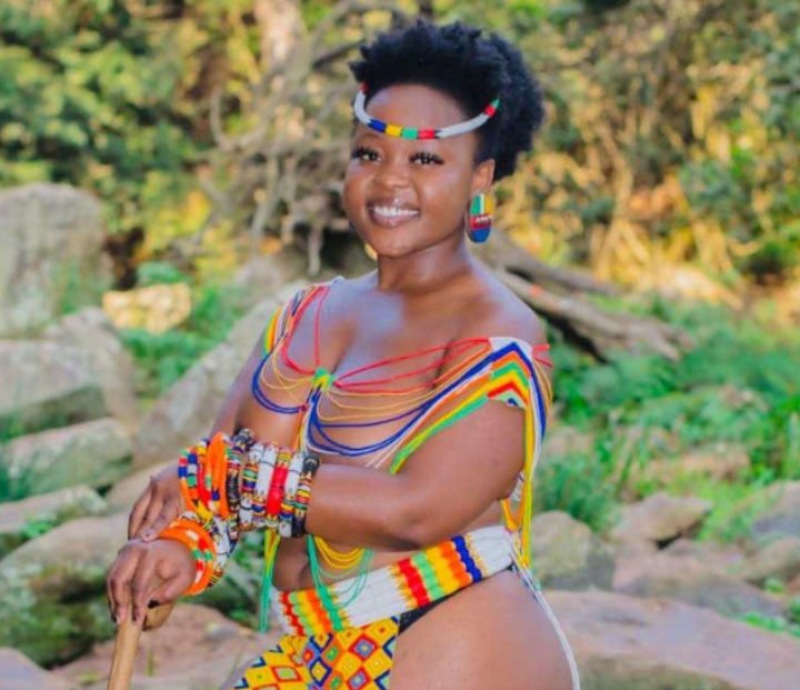 thatEMMANUEL's tweet photo. Annual reed dance| ZULU culture #zulu #culture #africa https://t.co/Nxatw7cgI9