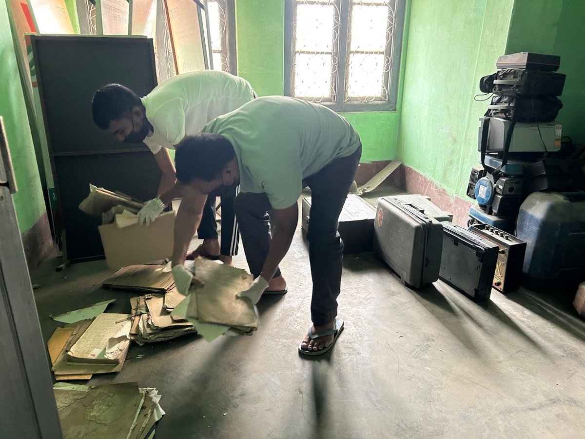 CBCGuwahati's tweet photo. A cleanliness drive was conducted today at the CBC Field Office, Silchar with active participation from officials and staff. The initiative reflects our collective commitment to keeping our workplaces clean, hygienic and environmentally friendly.

@CBC_MIB @MIB_India https://t.co/pcENXxhVSo
