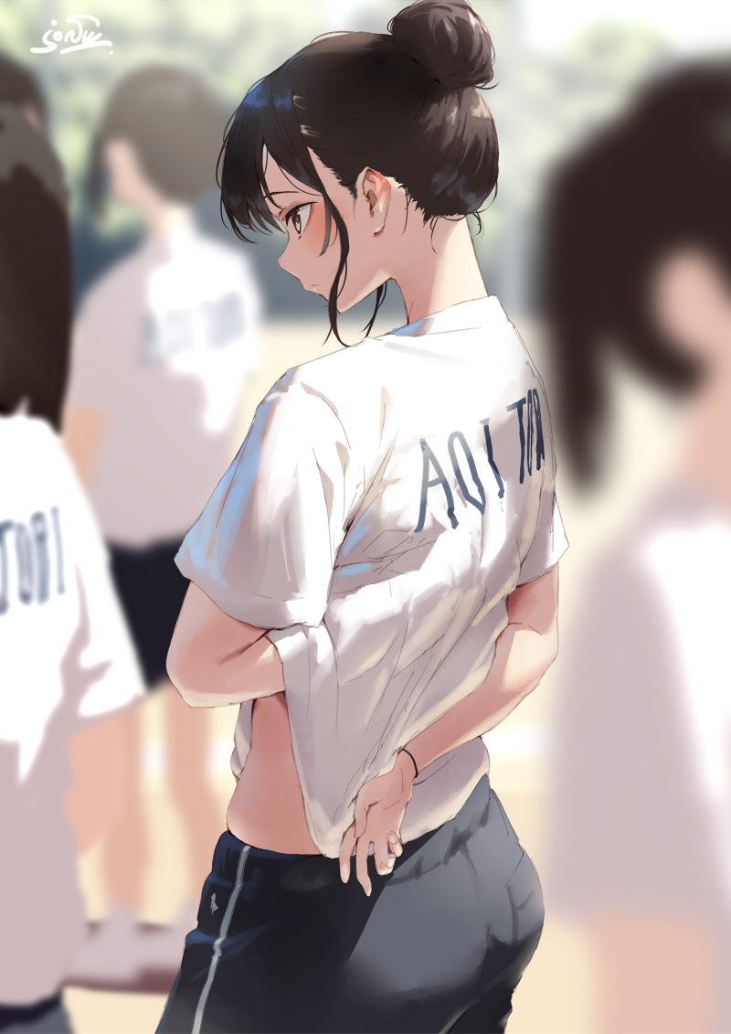 jonsunk's tweet photo. 左手のゆくえ https://t.co/wTNihjnoEw