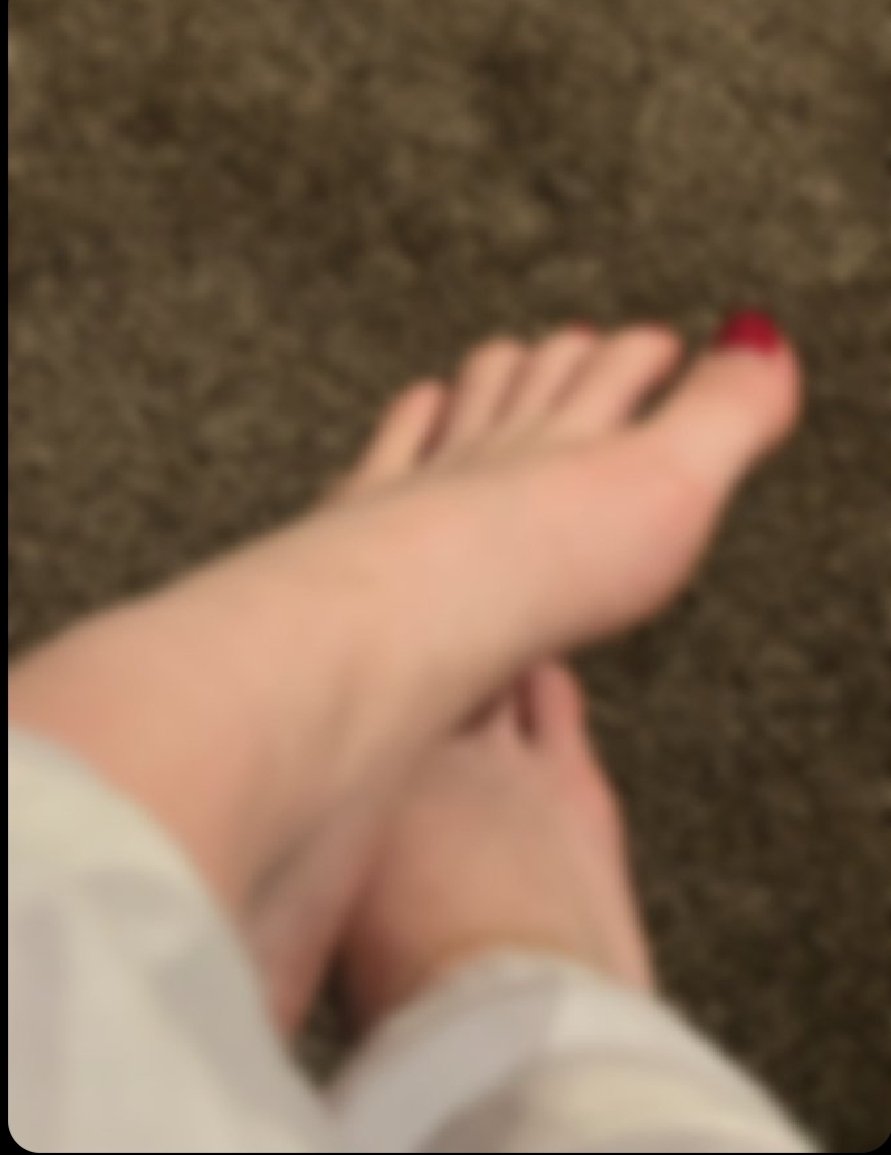 progoddesss's tweet photo. Who's wants to have a  joi or CEI  session on FaceTime or Snapchat video call with mommy? 💯📹 

Approach now now feet lovers 

Redhead Findom Nsfwtwt HumanATM  cryptosub Sph Mommy Gym Joi  Cbt sissy beta Pros Feet Fit femdom cashcow paypig finsub fingoddess humiliation https://t.co/dr0JFWg3qR