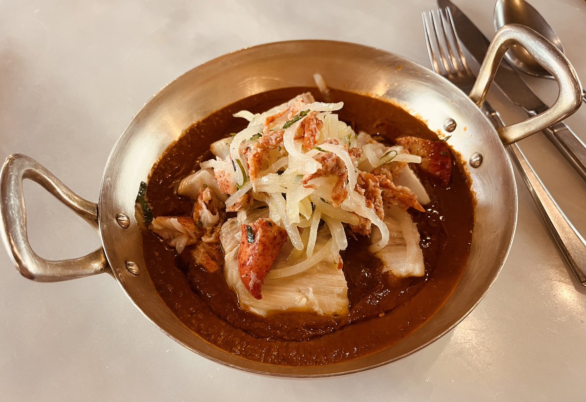 MichelinGuideUK's tweet photo. Authentic Georgian flavours - Kabibi, Kharcho and smooth Saperavi Nakini at
DakaDaka

#London #Mayfair

NEW: https://t.co/tTiGhf9hDp https://t.co/hayJe3ZsbK