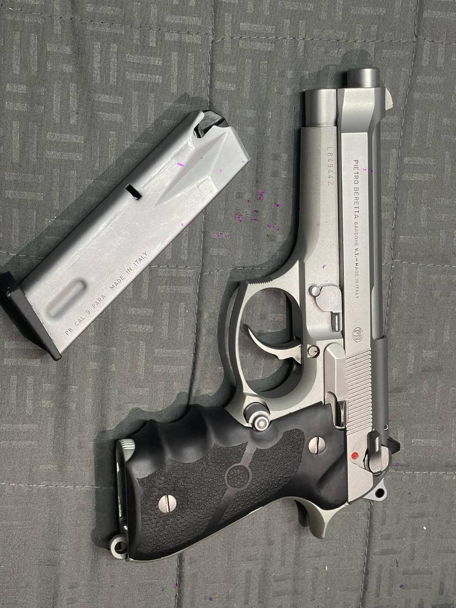 RiugbbOnkkk's tweet photo. บาเร็ตต้า สนใจ แอดไลน์ราคาร้อนๆครับ https://t.co/IH0OMrPeL8