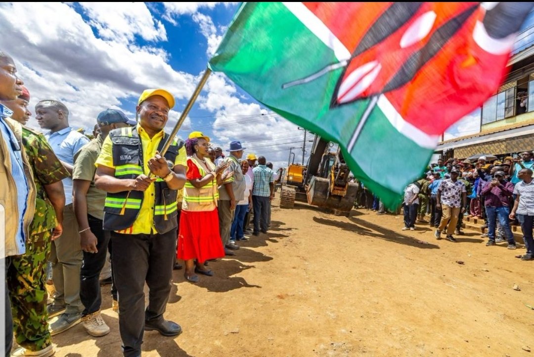 tinaakoth411's tweet photo. ๐ฐ๐ช Deputy President inspected the completed Gatuanyaga Market and road projects in Thika, reaffirming the Governmentโs commitment to better markets and infrastructure.
#KenyaKwanza #Thika #Kiambu #Development https://t.co/P9bz3SKr7j