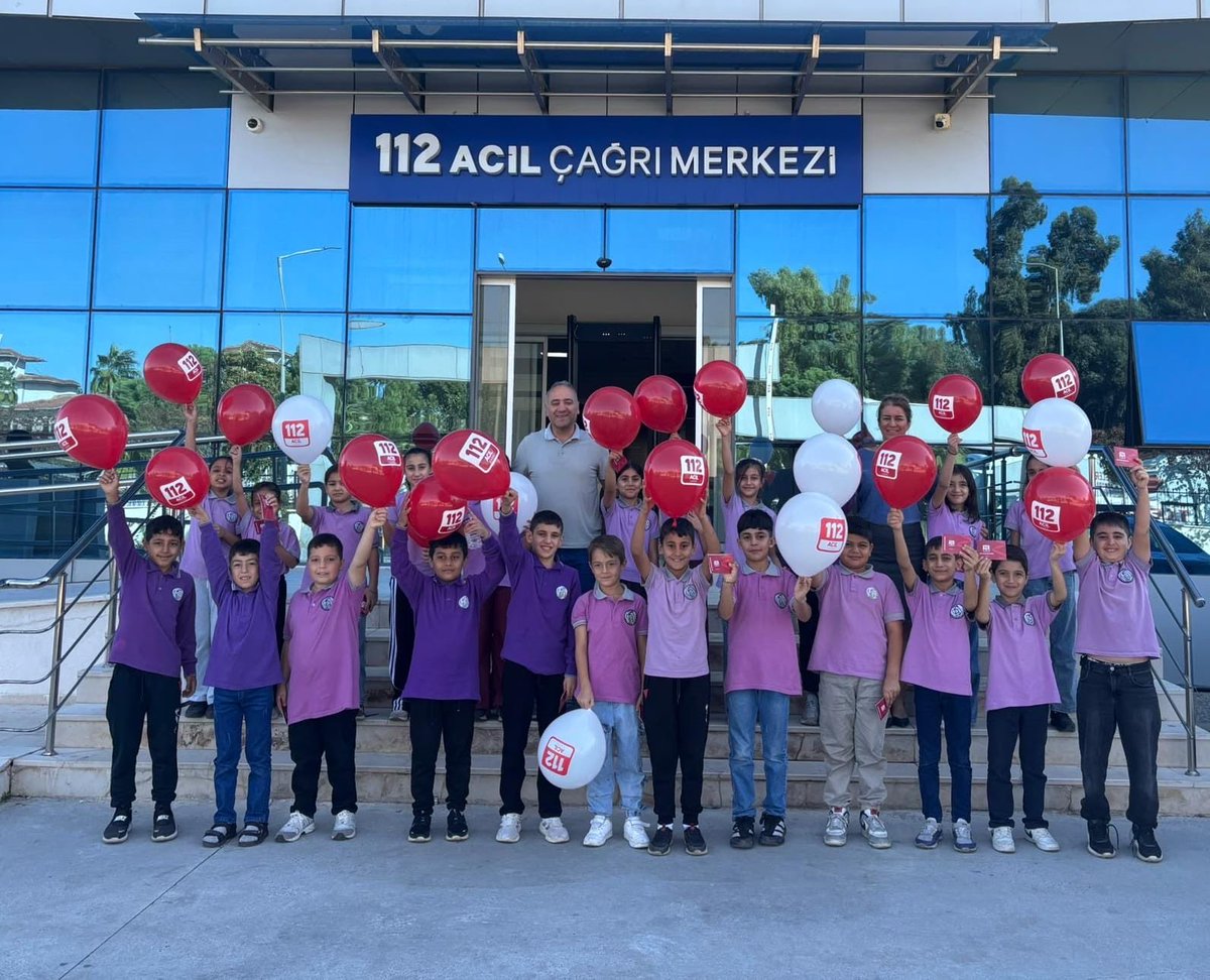 aydin112acm's tweet photo. Acil durumda tek numara ➡️📞1️⃣1️⃣2️⃣ bilinirlik ve farkındalık çalışmaları kapsamında Yunus Emre İlkokulu öğrencilerine bilgilendirme yapılarak çocuklar için hazırladığımız Acil Durum Kılavuzu dağıtımı sağlandı.

@112teknumara 
@illeridaresi 
@TC_icisleri https://t.co/KmIdUtN7Pq