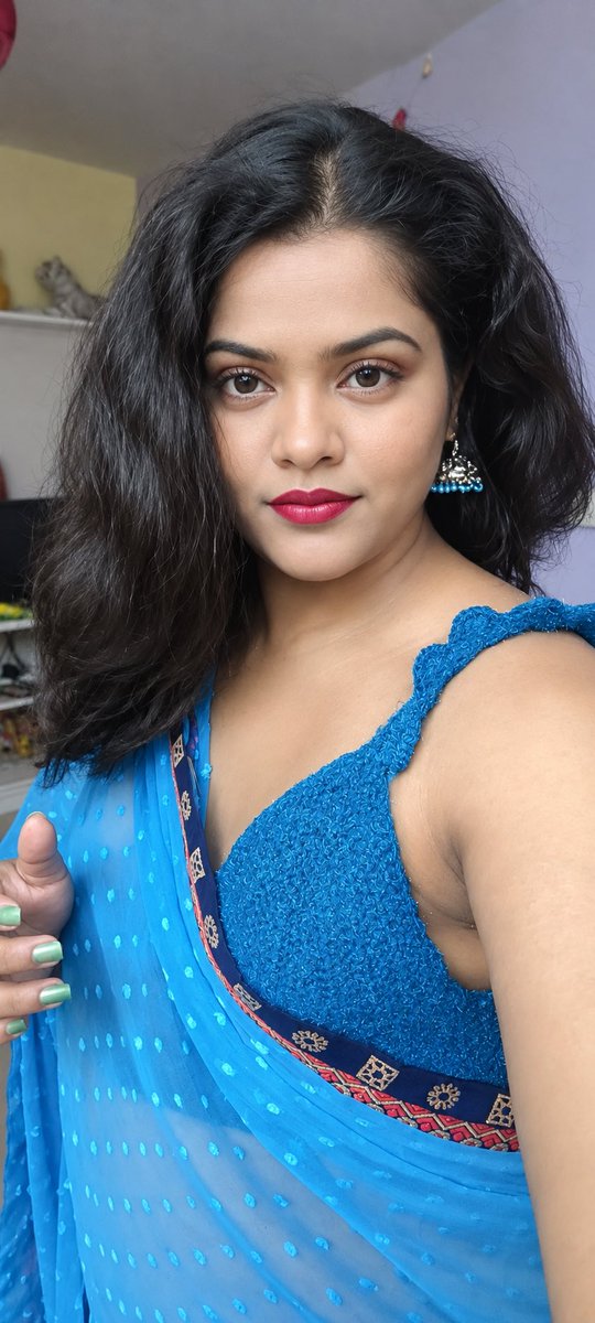 kanmaniwsinge's tweet photo. blended in blue  🩵 https://t.co/0Z5U5WsV2x