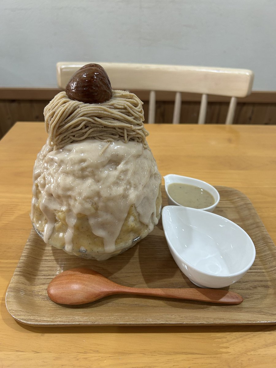 14oboro37's tweet photo. 雪菓さん
和栗まみれ
美味しい、美味しすぎる、
最高です💯 https://t.co/N9awUC0HpX