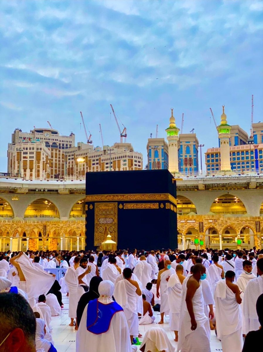 shazia__10's tweet photo. السلام علیکم 
 صبح بخیر 
اللہ پر یقین رکھیں، وہ وہاں سے راستہ نکال دیتا ہے جہاں انسان کو کوئی راستہ نظر نہیں آتا۔ 🤲
یا اللہ! ہماری مشکلات آسان فرما اور دلوں کو سکون عطا فرما۔ آمین۔ https://t.co/zHc2U7msh0