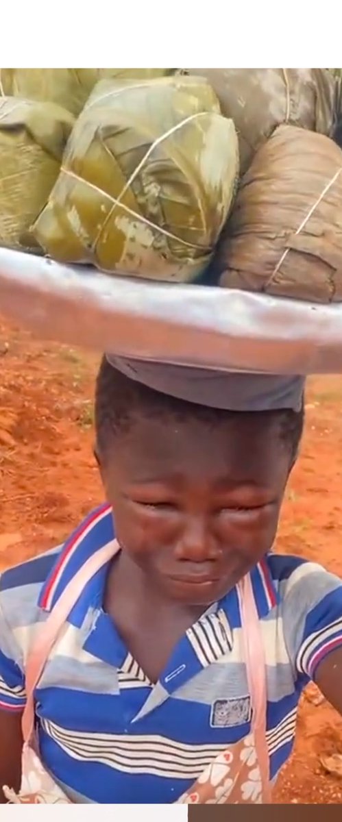 jonnexmedia's tweet photo. “Some parents are so heartless” 

—Ghanaian passerby shares emotional video of young boy reportedly sent out to sell kenkey despite appearing unwell.

The boy, who was carrying kenkey to sell by the roadside, broke down in tears after the passerby asked where he lived. 

From his response, the boy appeared to suggest that he had been sent out to sell despite not feeling well. 

The video has sparked mixed reactions online, with some criticising the parents while others say the situation highlights the harsh reality of poverty.