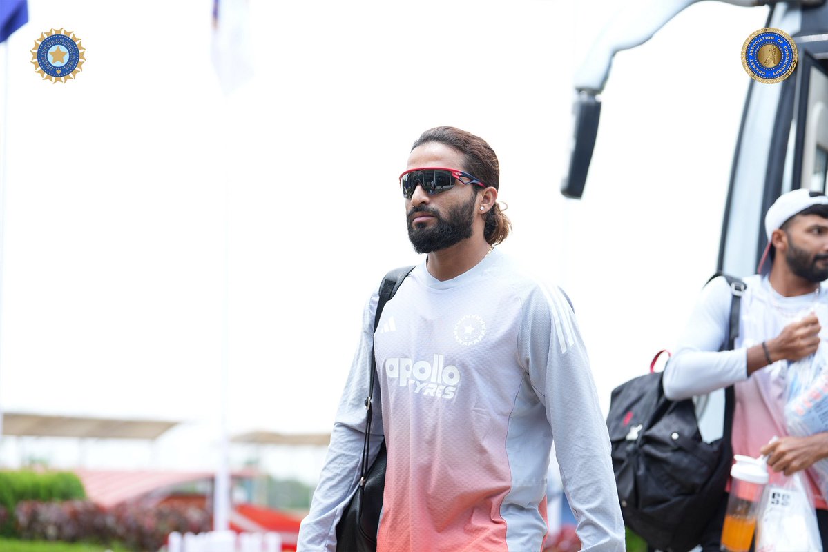 CApondicherry's tweet photo. The players have arrived for the 1st One Day clash. 🏏
#CAP #CricketAssociationofPondicherry #PondicherryCricket #INDvsAUS https://t.co/jq20T5hCoZ