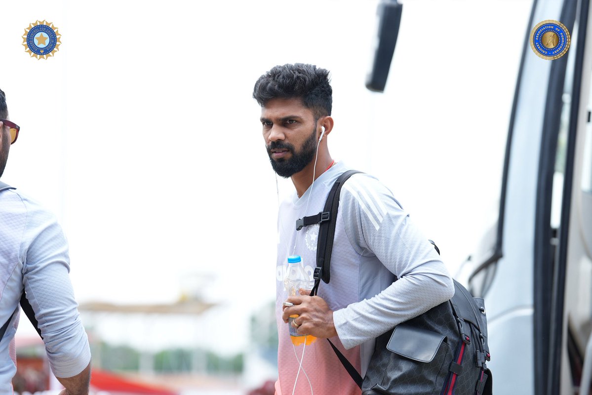 CApondicherry's tweet photo. The players have arrived for the 1st One Day clash. 🏏
#CAP #CricketAssociationofPondicherry #PondicherryCricket #INDvsAUS https://t.co/jq20T5hCoZ