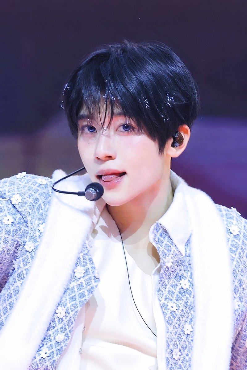5sa9i's tweet photo. 오시온 파란머리 희망해요♡ https://t.co/hOByYcRt2y