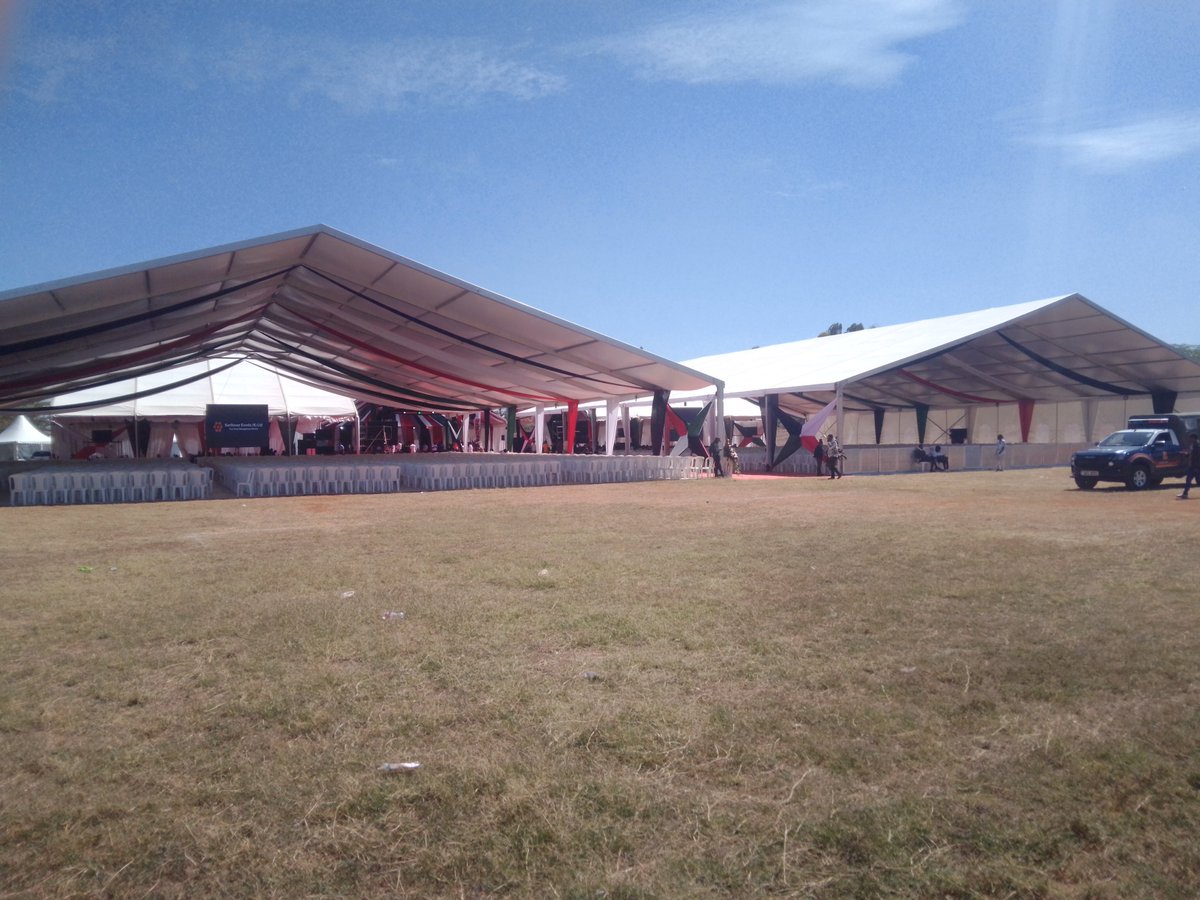 Morwaru's tweet photo. Ruto mi nimeshindwa kukutetea Sasaππ
Gathering innocent hustling youths for RPL graduation only for the event to be postponed for the third time ππ
No water no lunch no compensation justπππΆπΆ
#RPLSuccess #GoKdelivers #NYOTA https://t.co/yeNYSpfbc9