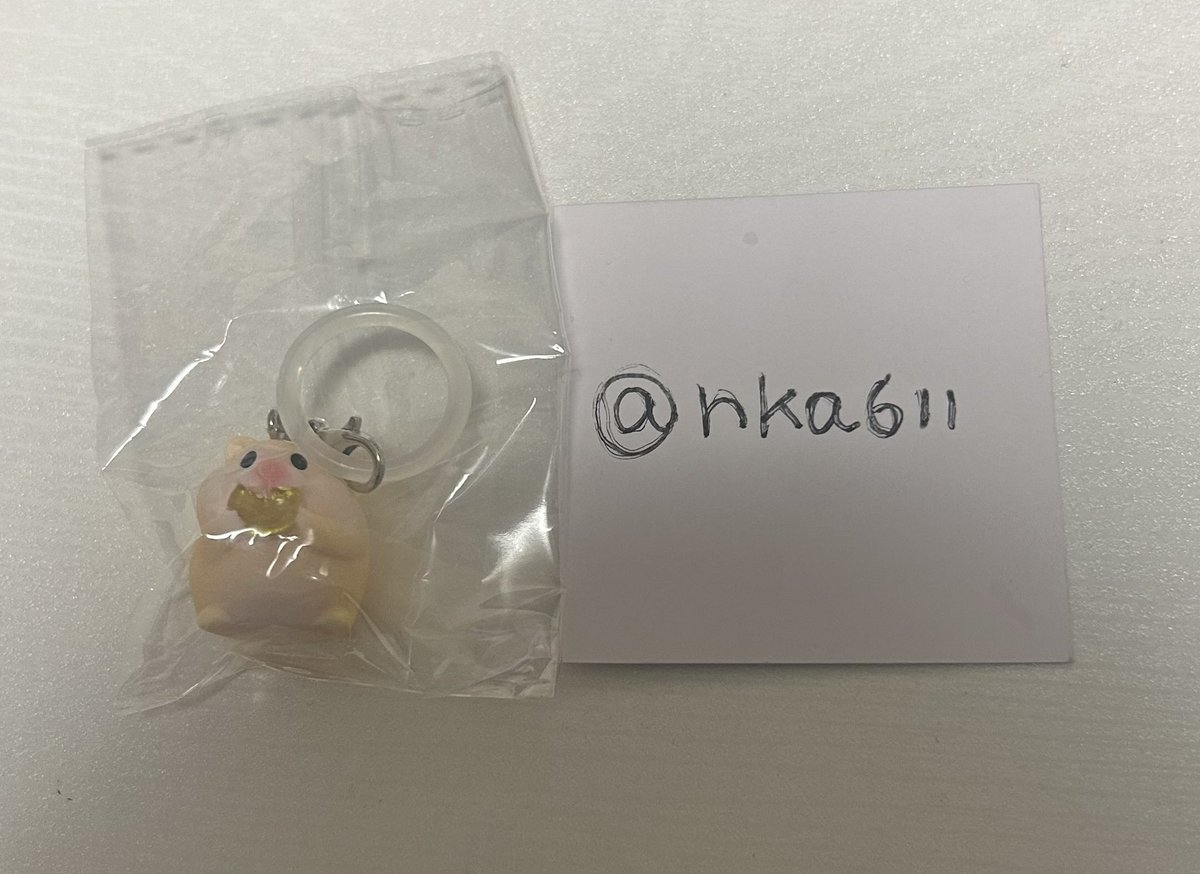 nka611's tweet photo. 【交換】リアルハムスターぷちマークチャーム

譲)かじかじハム

求)いそいでたべなきゃ

かなり厳しいとは思いますがよろしくお願いします。
検索からのお声がけ大歓迎です！

郵送のみ https://t.co/quGbbQ9vCq