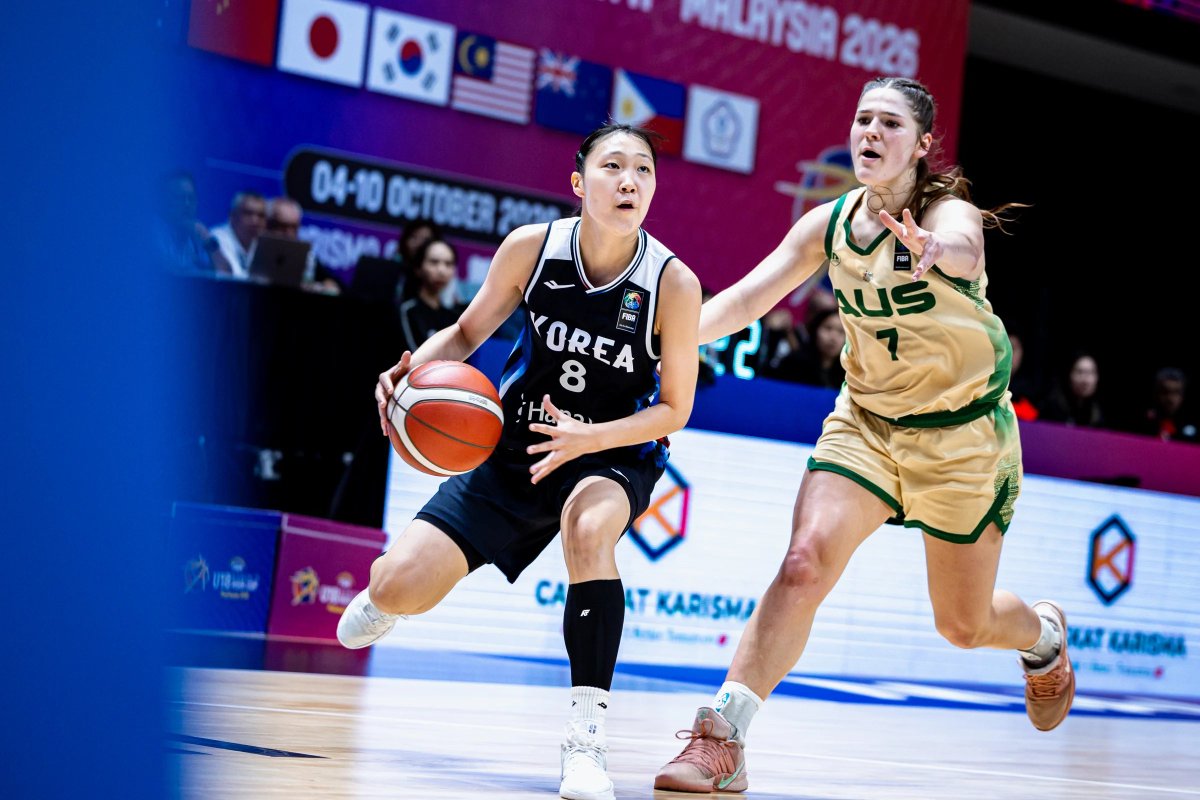 t_wkbl's tweet photo. 𝗙𝗜𝗕𝗔 𝗨𝟭𝟴 𝗔𝗦𝗜𝗔 𝗖𝗨𝗣 𝗪𝗢𝗠𝗘𝗡

🏀대한민국 56-92 호주🏀

임연서- 16득점 
이소희- 11득점

📅다음 경기
10월 8일(목) vs B조 3위팀(시간 미정)

*사진출처=FIBA

#wkbl #fibau18asiacup #u18아시아컵 https://t.co/MMJdGWN5c3