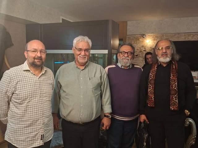AmirHadiAnvari's tweet photo. حالا چون دوستان عکس تزئینی را دوست داشتند https://t.co/E3fnfq2Sbw