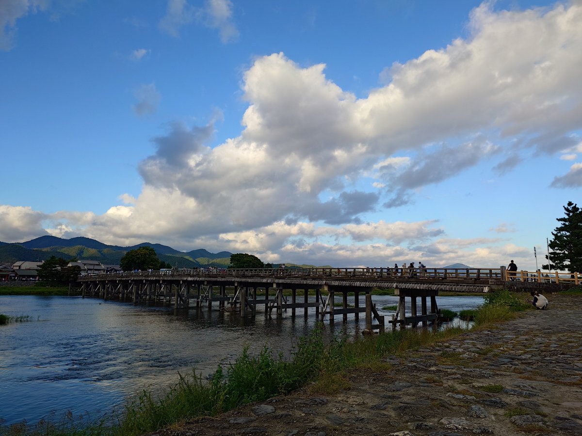 mimic007's tweet photo. 今日もここで人生を思う

晴れたり
曇ったり
雨が降ったり

風雲水 https://t.co/D7IzmvIOnW