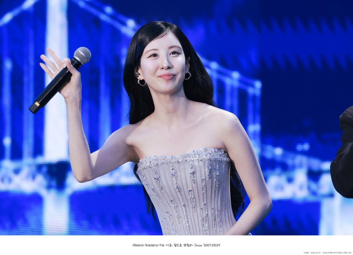 sublimitas_spes's tweet photo. 260919 서현 더팩트 뮤직어워즈 MC
260919 SEOHYUN THE FACT MUSIC AWARDS MC
#서현 #SEOHYUN #소녀시대 #GIRLSGENERATION #SNSD https://t.co/kfSgBKvtqP