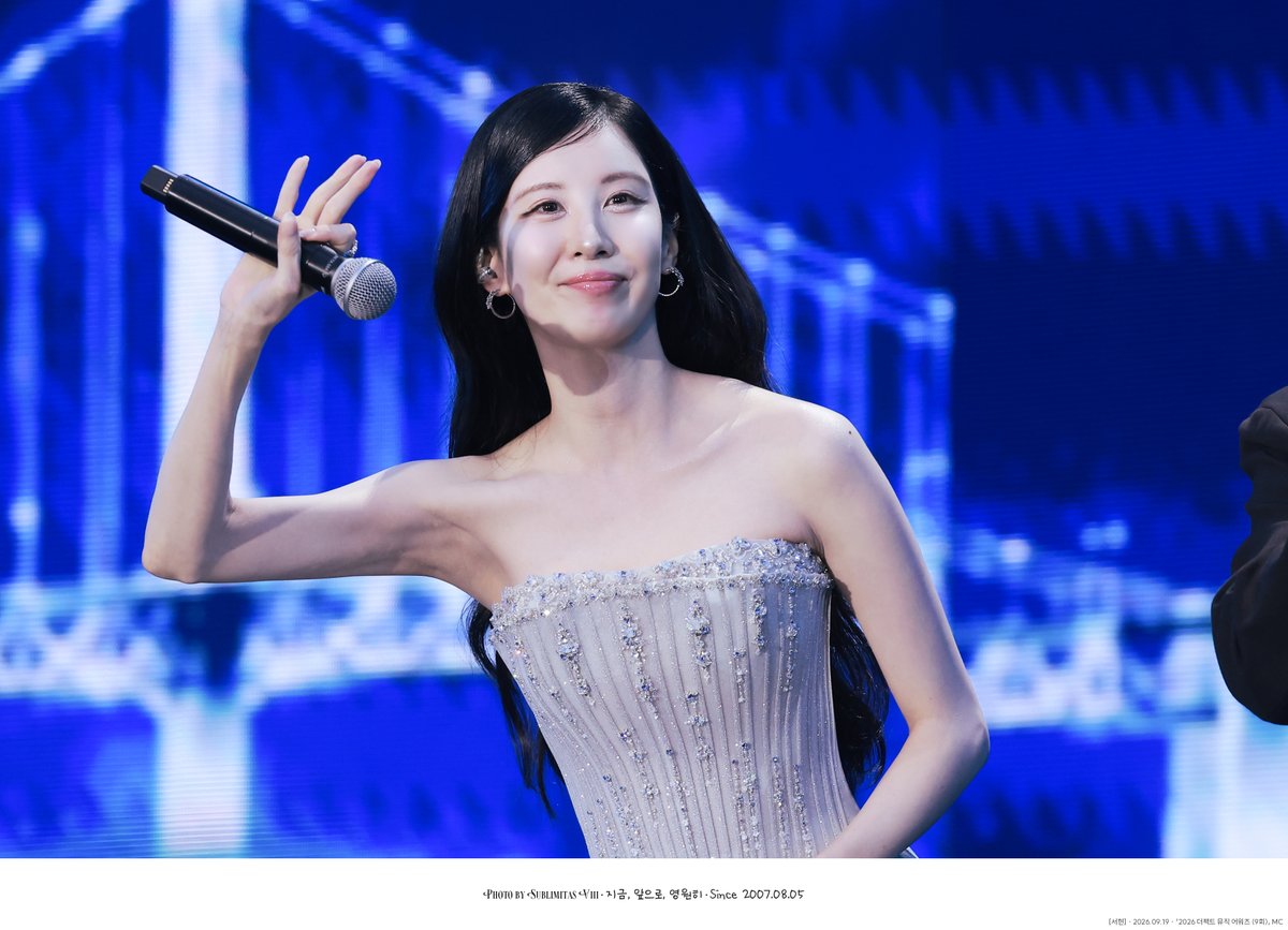 sublimitas_spes's tweet photo. 260919 서현 더팩트 뮤직어워즈 MC
260919 SEOHYUN THE FACT MUSIC AWARDS MC
#서현 #SEOHYUN #소녀시대 #GIRLSGENERATION #SNSD https://t.co/kfSgBKvtqP