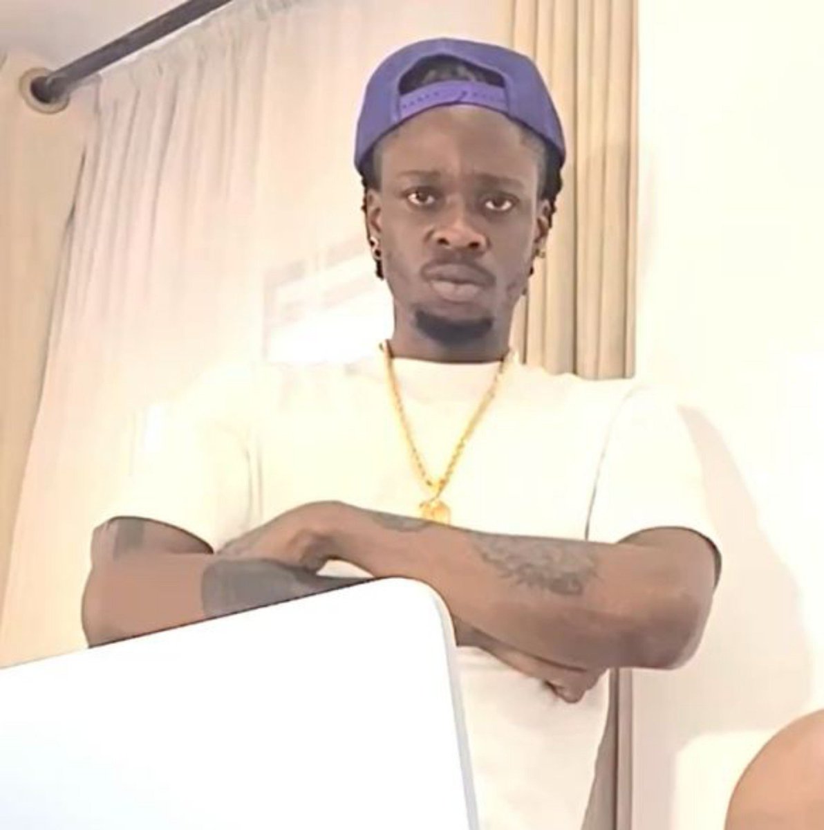 clever301's tweet photo. Rare pic of him before smoking took over

BEFORE                                             AFTER https://t.co/MaYwz4yvJG