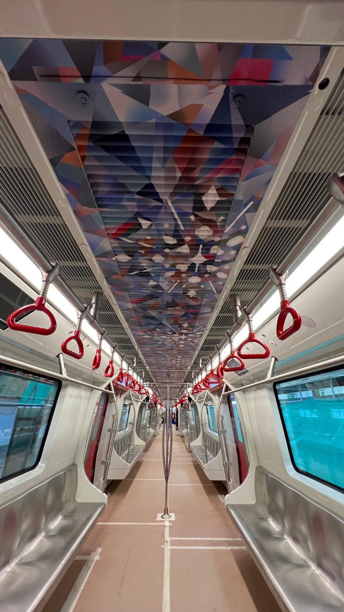 sanghaviharsh's tweet photo. Surat’s identity, now riding with its future!

The Surat Metro is bringing the spirit of the world-renowned ‘Diamond City’ into its design, with diamond-inspired elements adorning metro trains, ceilings and infrastructure.

A metro that doesn’t just connect Surat, it reflects the city’s unique identity.