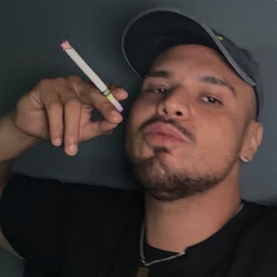 bigboybaltazar's tweet photo. #NuevaFotoDePerfil https://t.co/DGf8dIUS9i