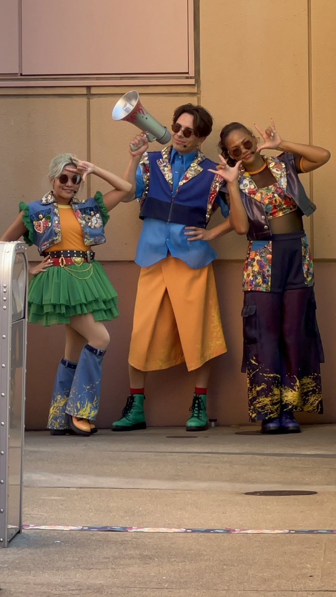 mitsuusj3's tweet photo. 10.6 14:35 / 16:15 POR
3人ショートバージョンでした😭
#USJ #USJファン #パワーオブロック #powerofrock https://t.co/FJf7AYob5s