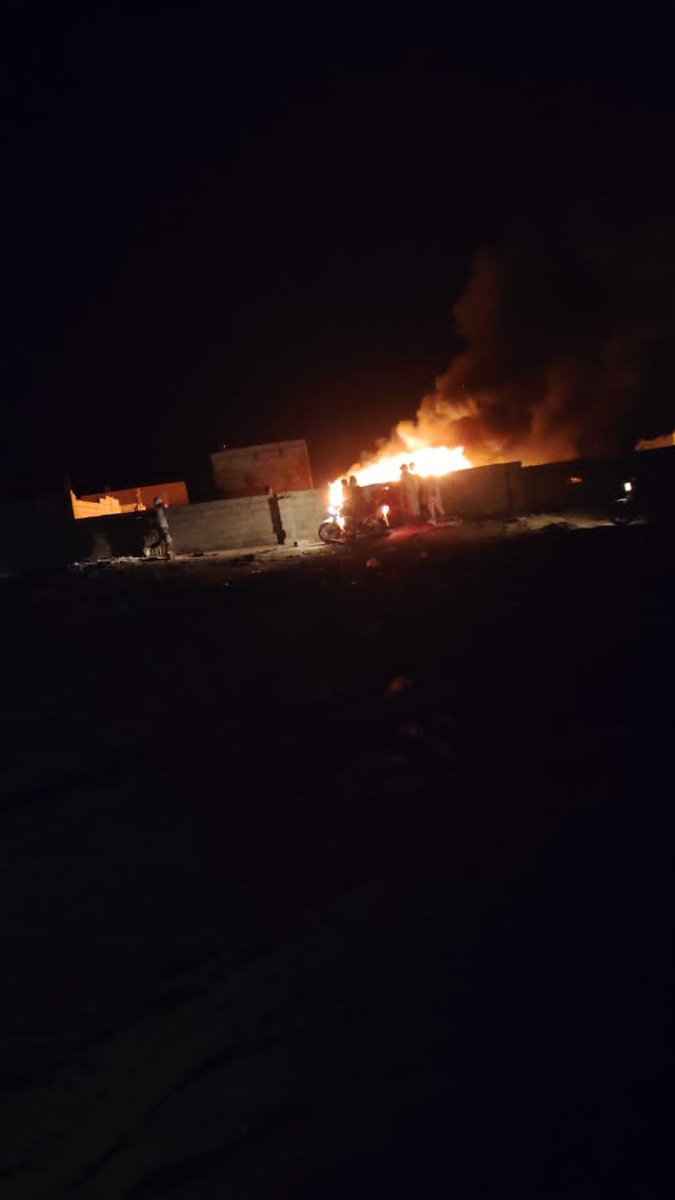 targekidal's tweet photo. ان شاء الله سنرد صاع بصاعين وكيل بمكيالين هذا كوخ لعجوزة فرت من القصف وتركته فقصف بعدها من قبل الجيش المالى الإرهابي https://t.co/xxoi0C8rs8