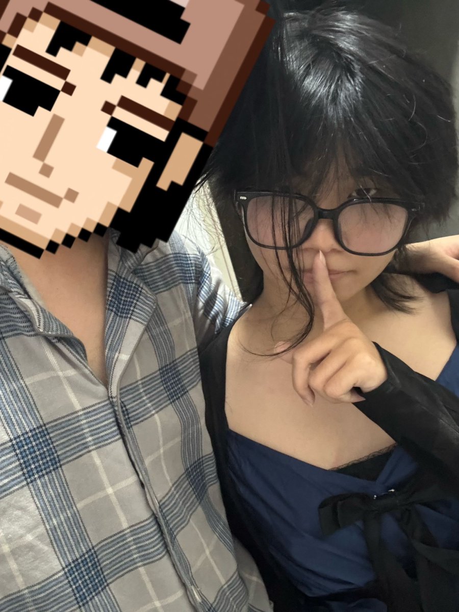 hentaiwuhuarou's tweet photo. 🥩老师是好女孩嘛？
@VegetableMeow6 https://t.co/gZPe5uDF8o