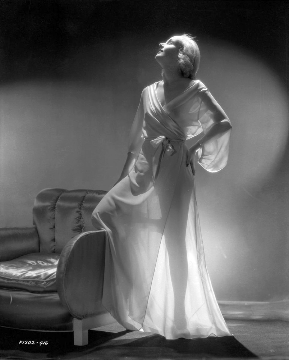 CutiesVintage's tweet photo. Happy Birthday to Ms. Carole Lombard

Born on this day October 6, 1908 💎 https://t.co/G8LftKQpOl