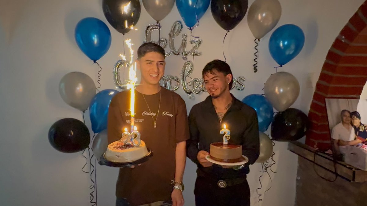 Stitentation's tweet photo. Feliz cumpleaños  a mi y mi hermano 💖✨️✨️ https://t.co/7ftEGP3mrO
