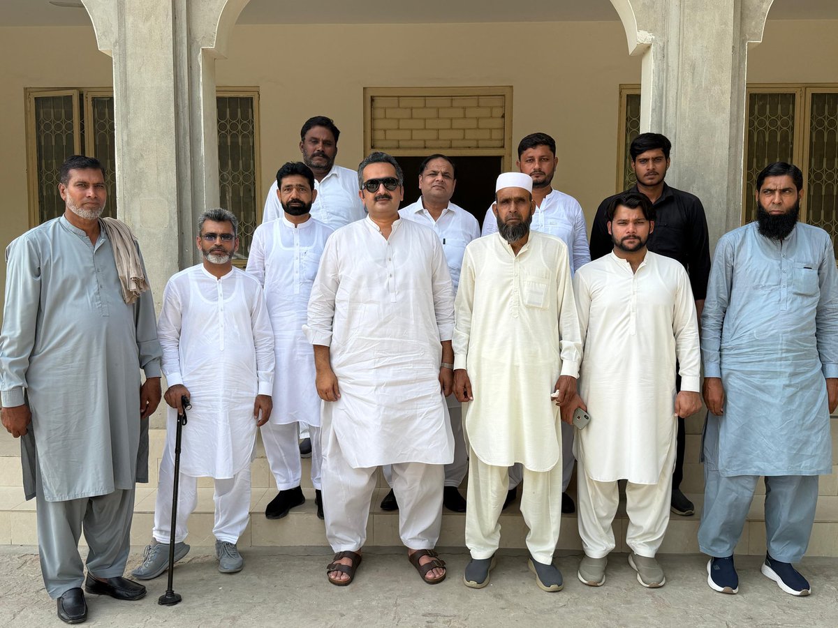 AdilBukshPK's tweet photo. ڈیرہ حاجی شوکت حیات چٹھہ (منچر چٹھہ )
 #PMLN #TeamABC #PP36 https://t.co/hbJaHLdkC1