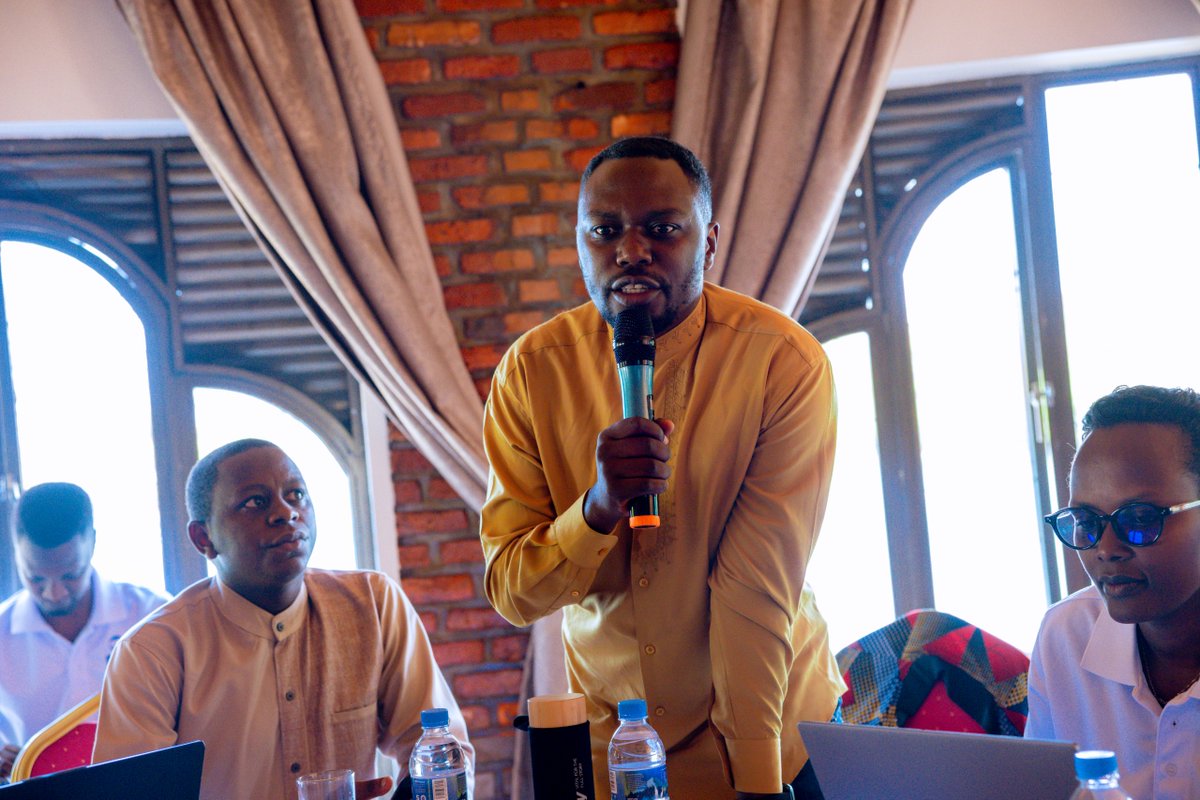 statisticsRW's tweet photo. 📍The training aims to encourage journalists and social media influencers to make data-based stories that reflect real life and also move beyond individual figures to tell clearer and more meaningful stories.

#RwandaStatistics
2/2 https://t.co/SCXuhrsla8