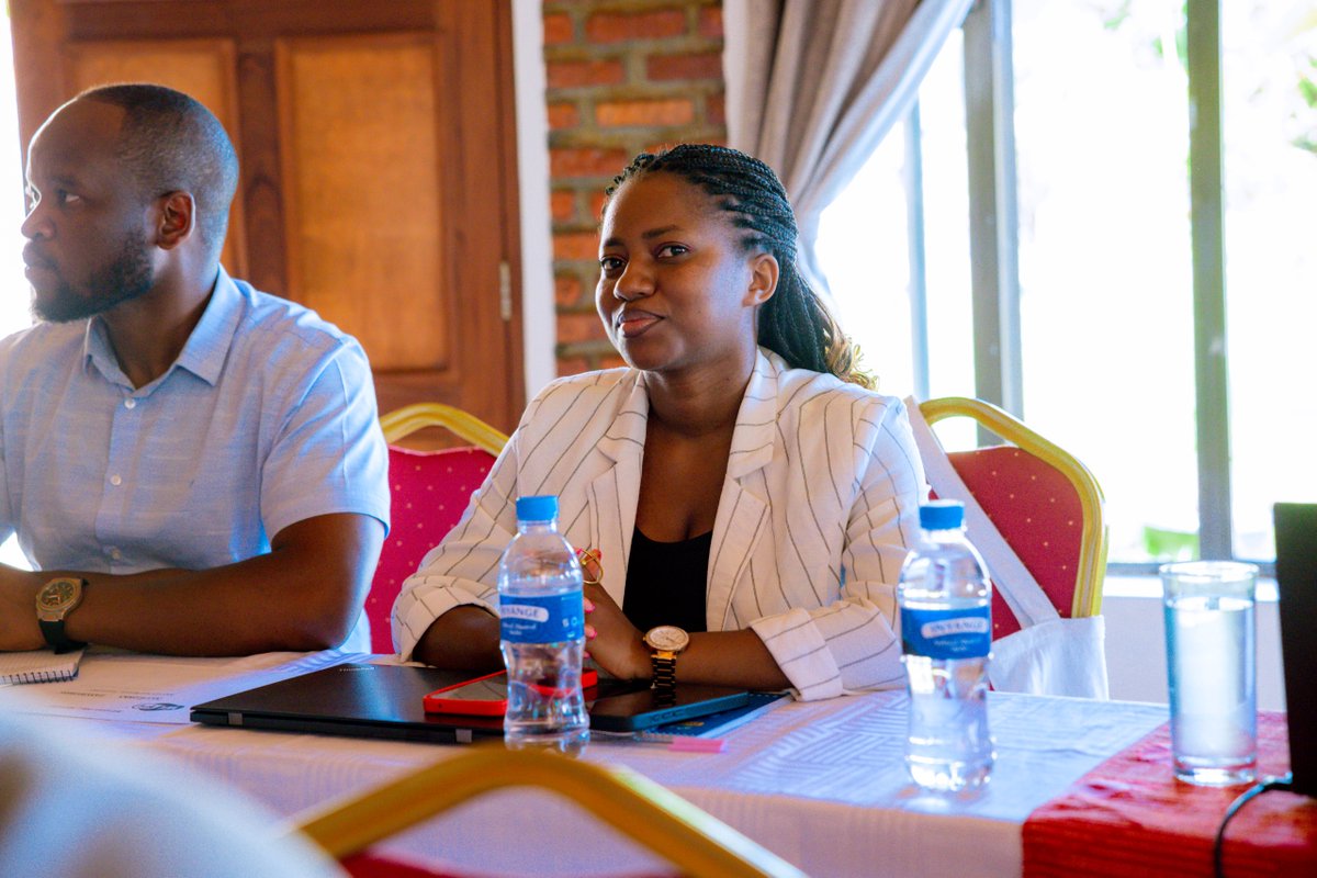statisticsRW's tweet photo. 📍The training aims to encourage journalists and social media influencers to make data-based stories that reflect real life and also move beyond individual figures to tell clearer and more meaningful stories.

#RwandaStatistics
2/2 https://t.co/SCXuhrsla8